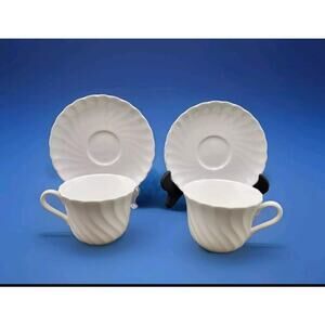 Set of 4 Wedgwood Candlelight Swirl Cup & Saucer England Discontinued 3.5" rim